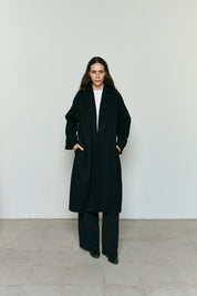 Oversized minimal coat