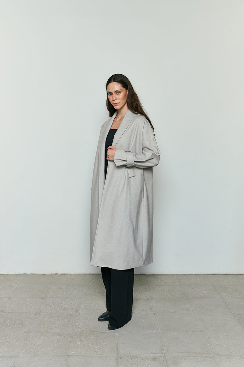 Oversized minimal coat